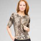 Maglia con collo a barchetta e stampa animalier, , small